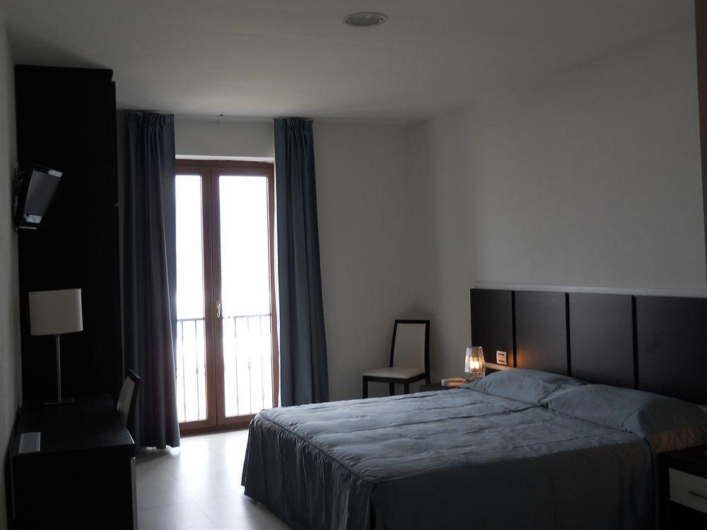 Buddi Hotel Platamona Extérieur photo
