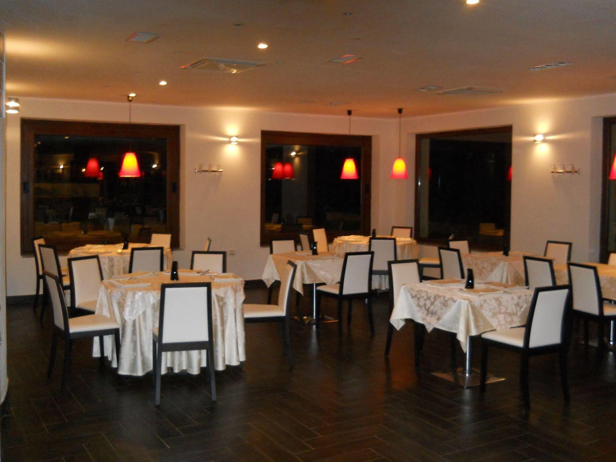 Buddi Hotel Platamona Extérieur photo