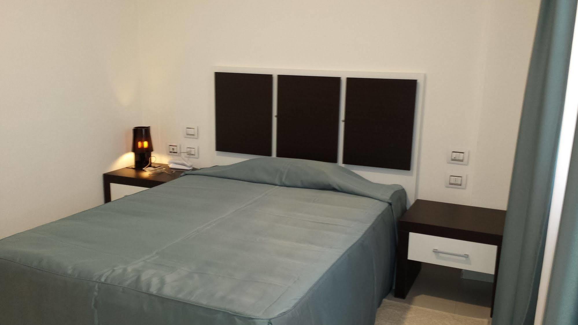 Buddi Hotel Platamona Extérieur photo