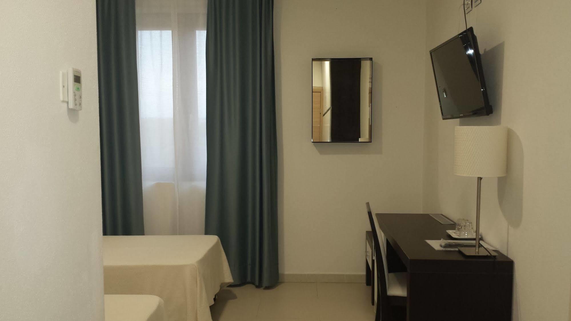 Buddi Hotel Platamona Extérieur photo