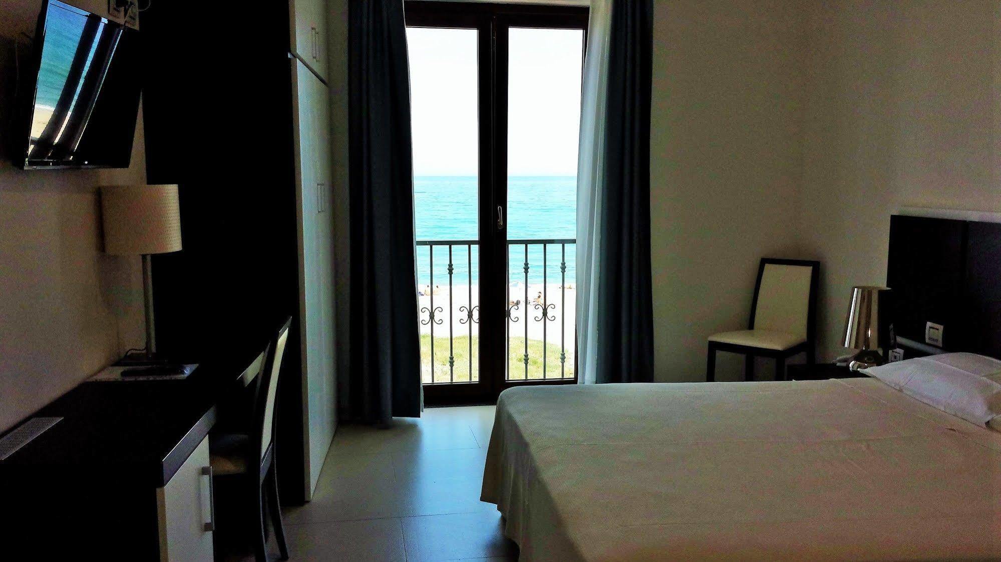 Buddi Hotel Platamona Extérieur photo